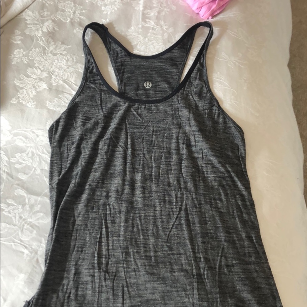 Lululemon tank